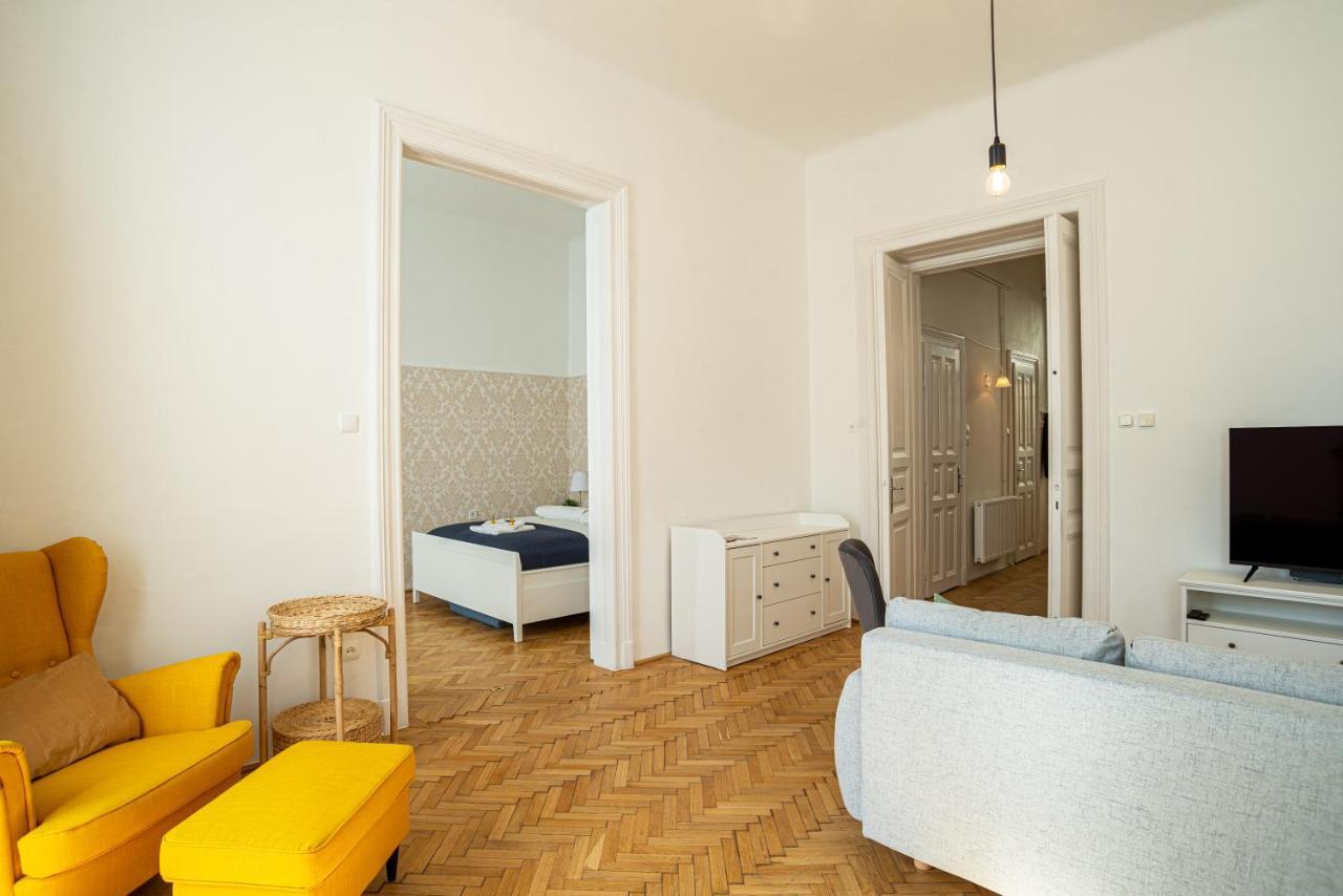 Terrace Vuvu - With Balcony In The Heart Of Appartamento