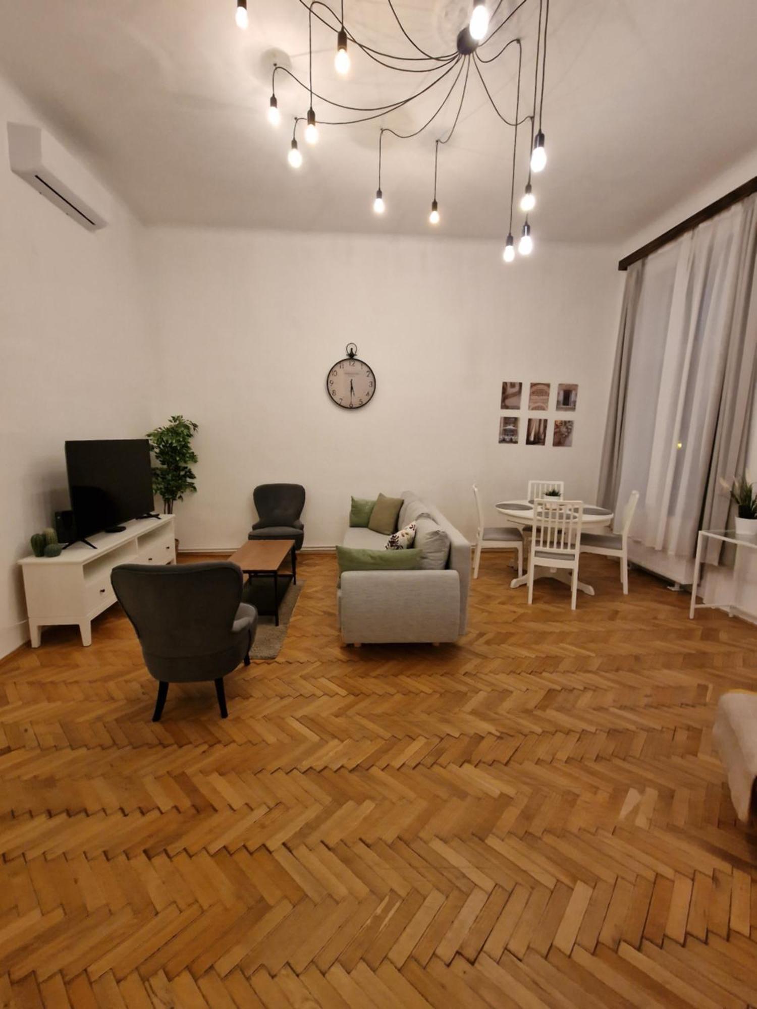 Terrace Vuvu - With Balcony In The Heart Of Apartament *